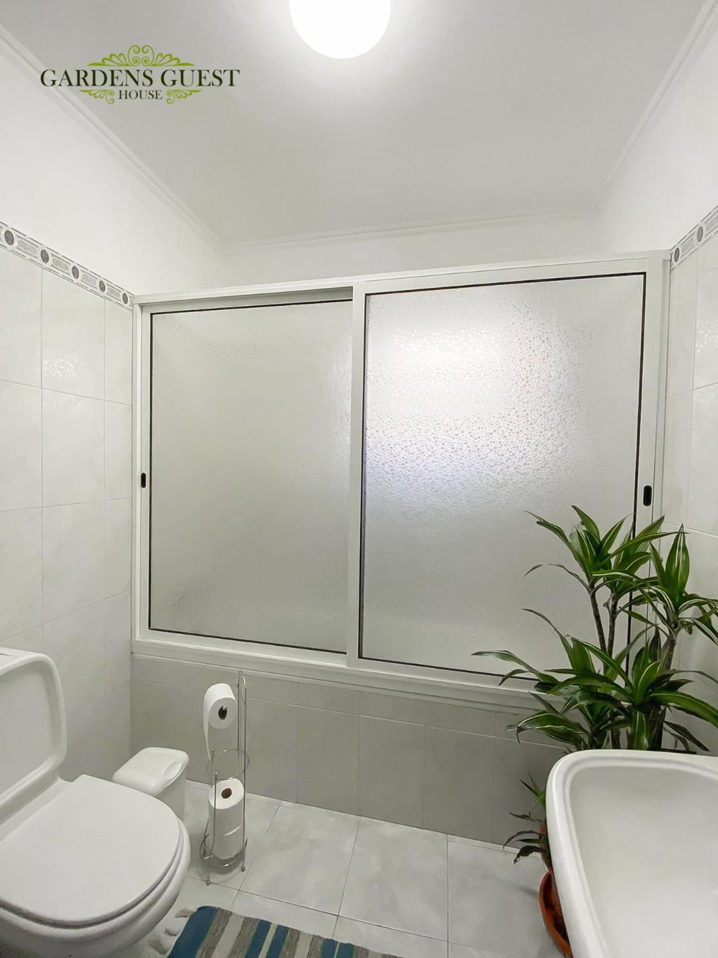 Gardens Guest House Sao Vicente  Phòng bức ảnh