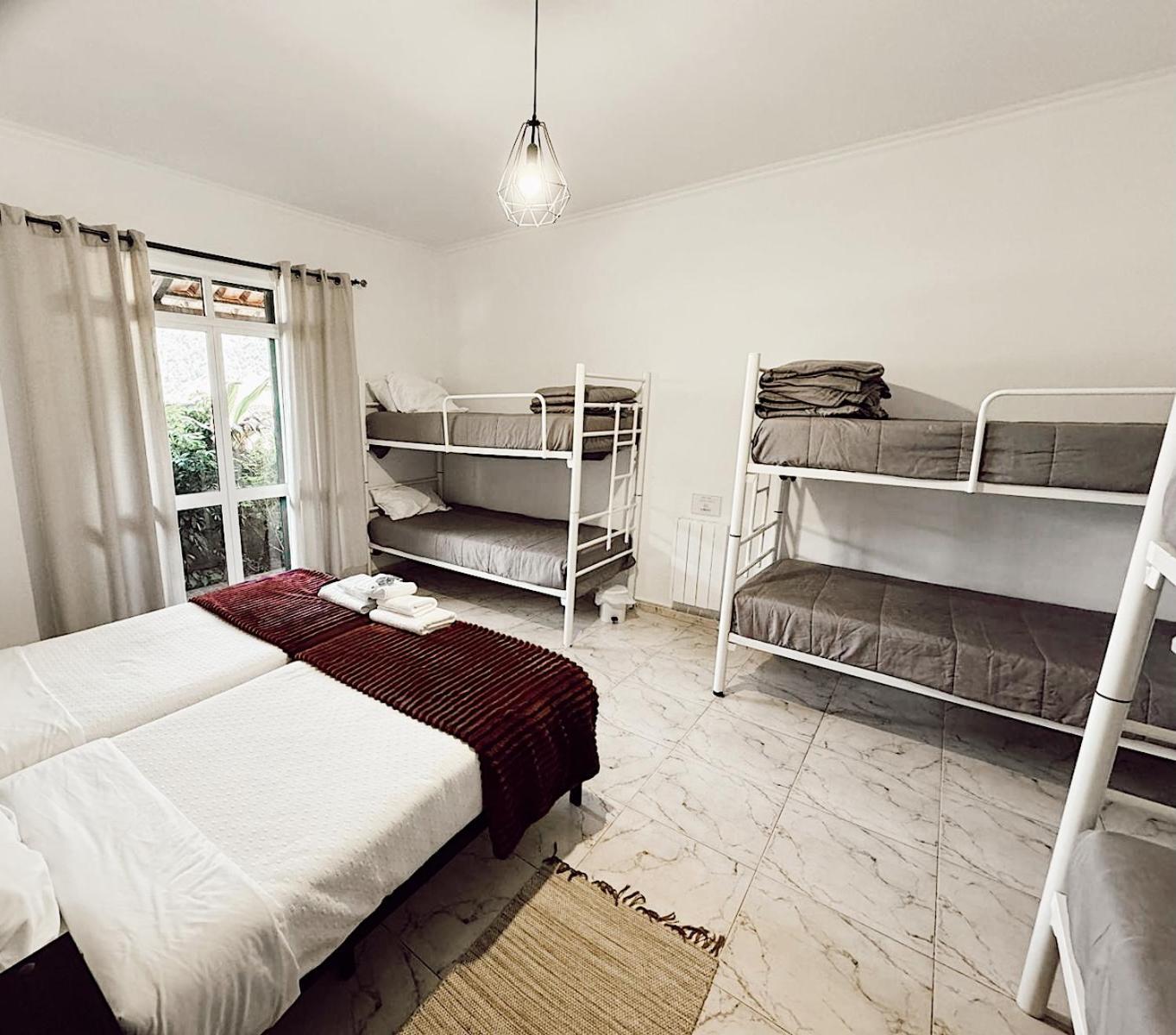 Gardens Guest House Sao Vicente  Phòng bức ảnh